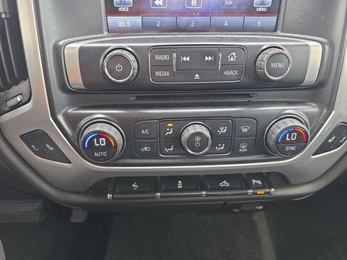 Used 2016 GMC Sierra 1500 SLE w/ SLE Value Package AWD/4WD image 19