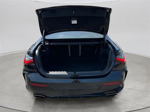 Used 2022 BMW M440i Coupe w/ Premium Package image 9