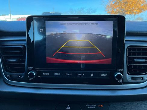 Used 2023 Kia Rio S image 18