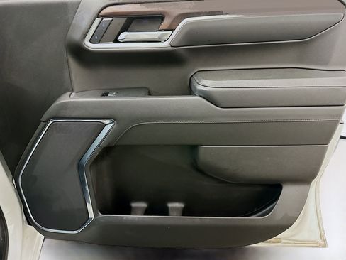 Used 2024 GMC Sierra 1500 SLT image 33