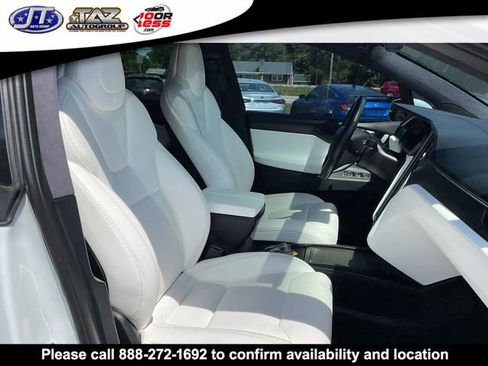 Used 2018 Tesla Model X 100D AWD/4WD image 17