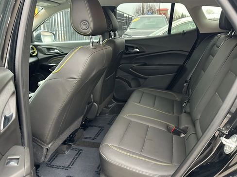 Used 2025 Chevrolet Trax ACTIV w/ Driver Confidence Package image 15