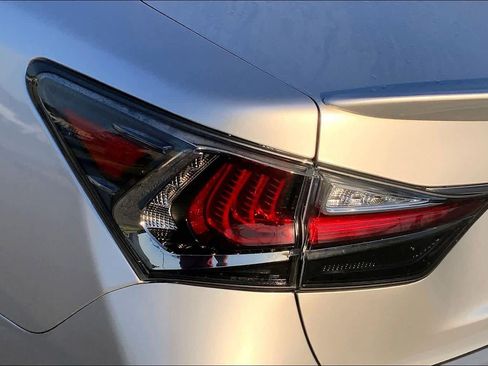 Used 2016 Lexus GS 200t image 27