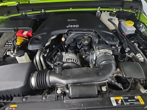 Used 2021 Jeep Wrangler Sport AWD/4WD image 12