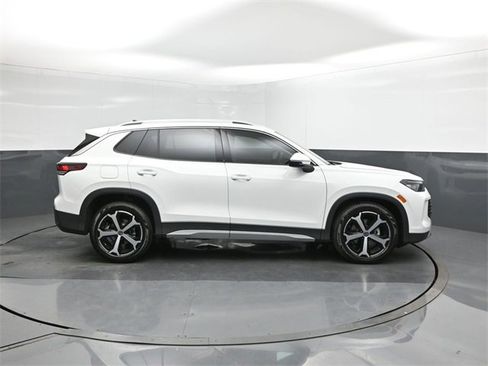 New 2026 Volkswagen Tiguan SE image 26