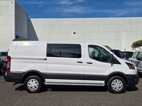 Used 2024 Ford Transit 250 Low Roof w/ Exterior Upgrade Package RWD image 6