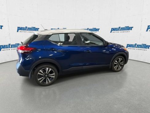 Used 2019 Nissan Kicks SV FWD image 12