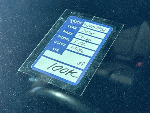 Used 2024 Chevrolet Silverado 1500 LTZ image 27