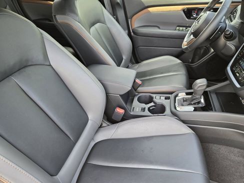 Used 2025 Subaru Forester Sport w/ Popular Package #1 AWD/4WD image 19