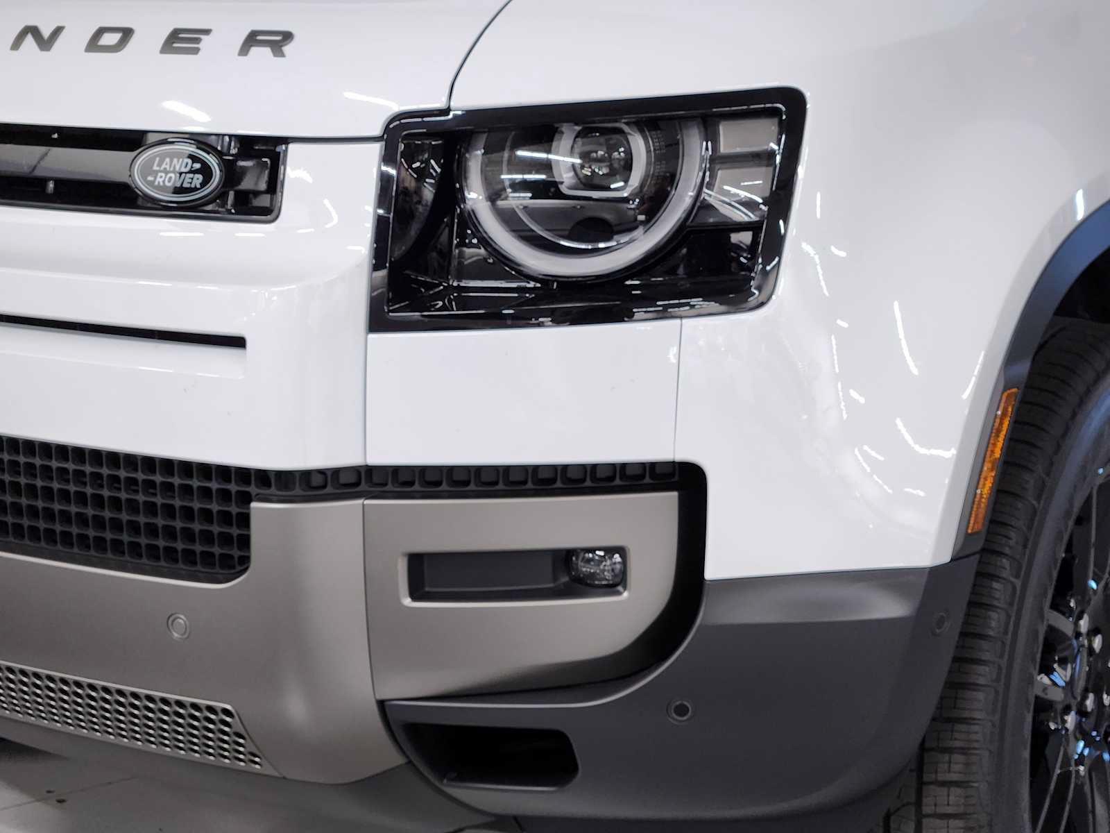 New 2026 Land Rover Defender 110 S AWD/4WD image 12
