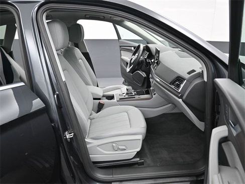 Used 2023 Audi Q5 2.0T Premium w/ Convenience Package image 35