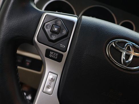 Used 2017 Toyota Sequoia Limited w/ Safety & Convenience Package RWD image 22