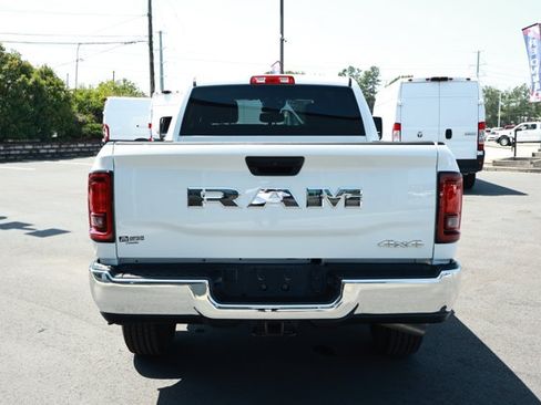 Used 2025 RAM 2500 Tradesman w/ Chrome Appearance Group AWD/4WD image 7