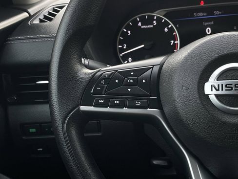 Used 2023 Nissan Sentra SV image 14