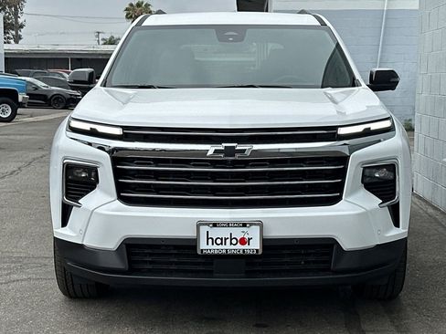 New 2025 Chevrolet Traverse LT w/ Enhanced Driving Package image 9