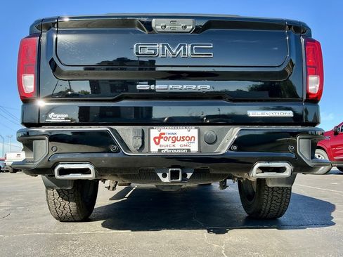 Used 2022 GMC Sierra 1500 Elevation w/ Elevation Premium Package image 19