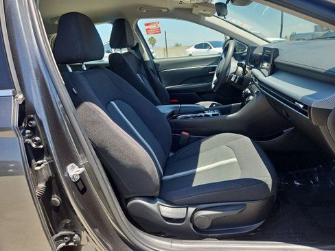 Used 2025 Hyundai Sonata SEL FWD image 27