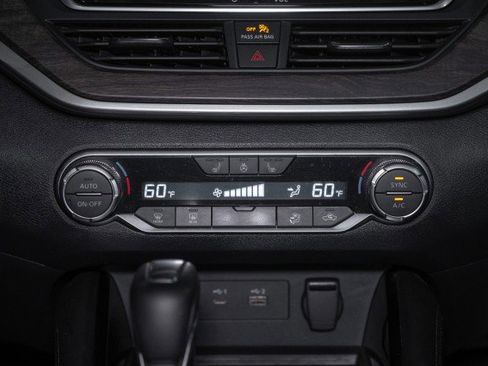 Used 2024 Nissan Altima 2.5 SL image 16