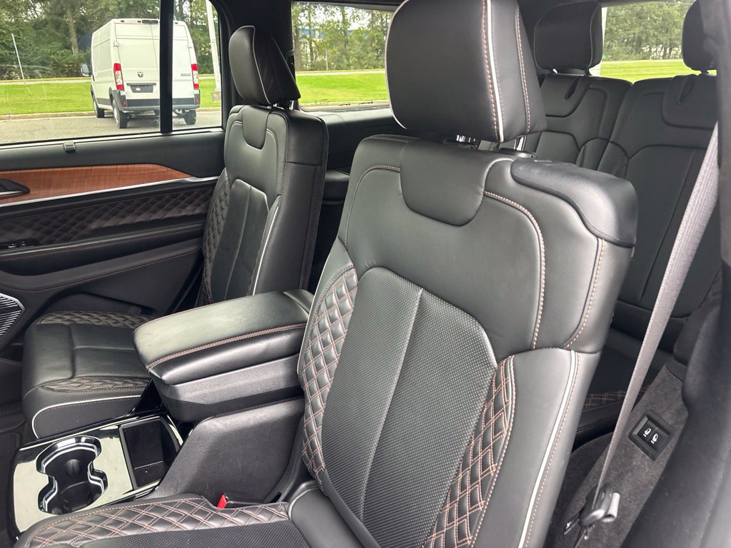Used 2021 Jeep Grand Cherokee L Summit AWD/4WD image 17