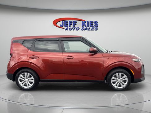 Used 2020 Kia Soul LX FWD image 4