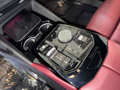 Certified 2025 BMW 530i image 27