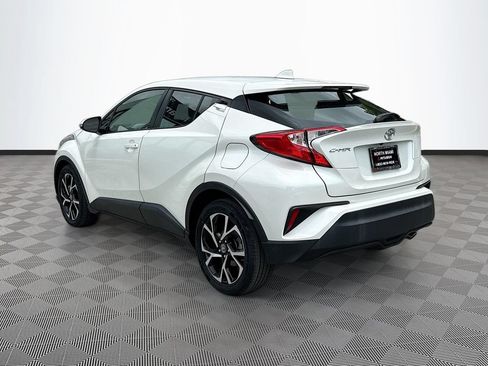 Used 2021 Toyota C-HR XLE FWD image 5