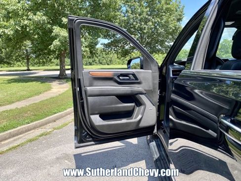 Certified 2025 GMC Yukon XL Denali image 13