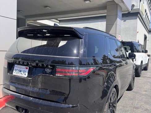 Used 2023 Land Rover Discovery S R-Dynamic AWD/4WD image 3