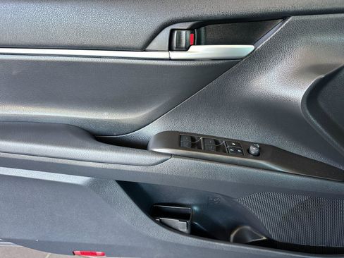 Used 2024 Toyota Camry SE FWD image 10