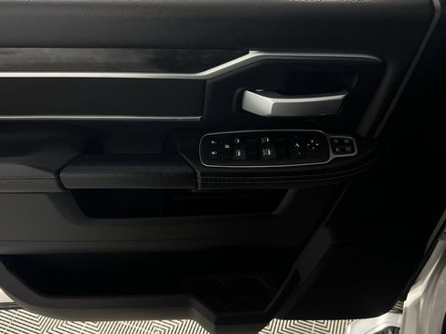 Used 2024 RAM 2500 Big Horn w/ Bed Utility Group image 27