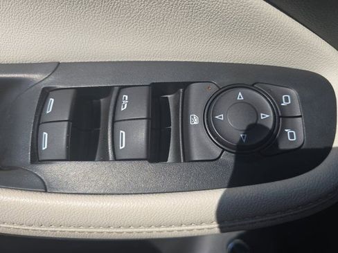 Used 2022 Buick Encore GX Essence w/ Advanced Technology Package image 27