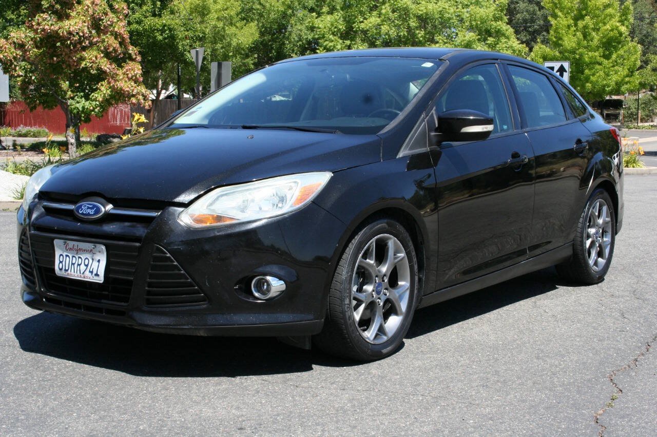 Used 2014 Ford Focus SE w/ Equipment Group 201A FWD image 9