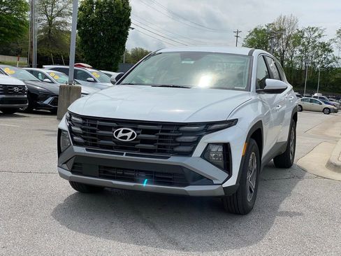 New 2026 Hyundai Tucson Blue SE AWD/4WD image 3