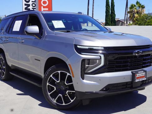 Used 2026 Chevrolet Tahoe RST RWD image 2