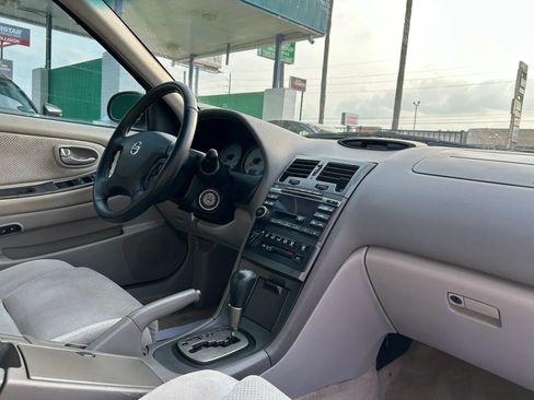 Used 2003 Nissan Maxima SE FWD image 13