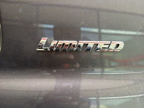 Used 2015 Toyota Tundra Limited w/ Limited Premium Package image 5