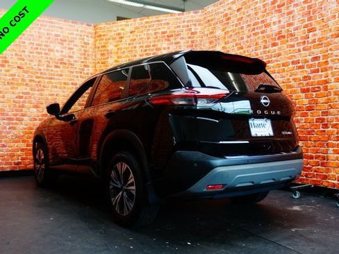 Used 2022 Nissan Rogue SV image 5