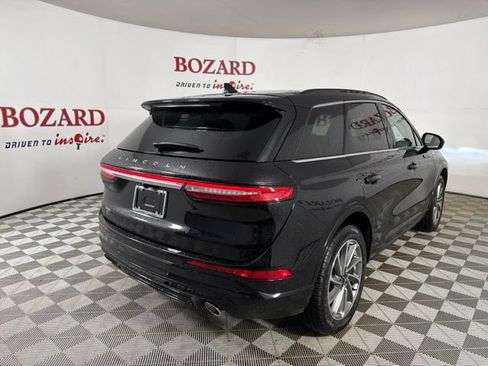 Used 2025 Lincoln Corsair Grand Touring AWD/4WD image 8