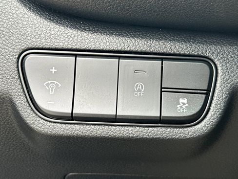 Used 2025 Kia Seltos LX image 35