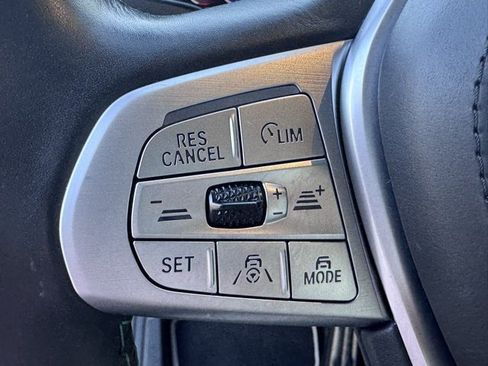 Used 2022 BMW ALPINA XB7 image 21