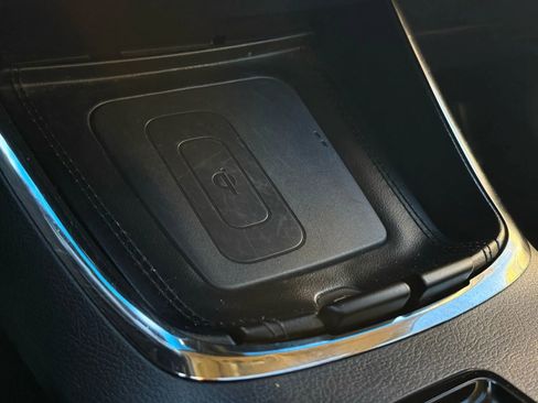 Used 2016 Toyota Avalon Limited image 35