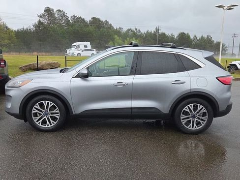 Used 2022 Ford Escape SEL w/ Technology Package FWD image 4