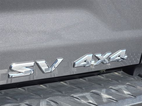 Used 2024 Nissan Titan SV w/ SV Convenience Package image 13