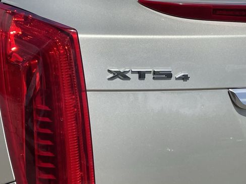 Used 2016 Cadillac XTS Luxury w/ Driver Awareness Package AWD/4WD image 39