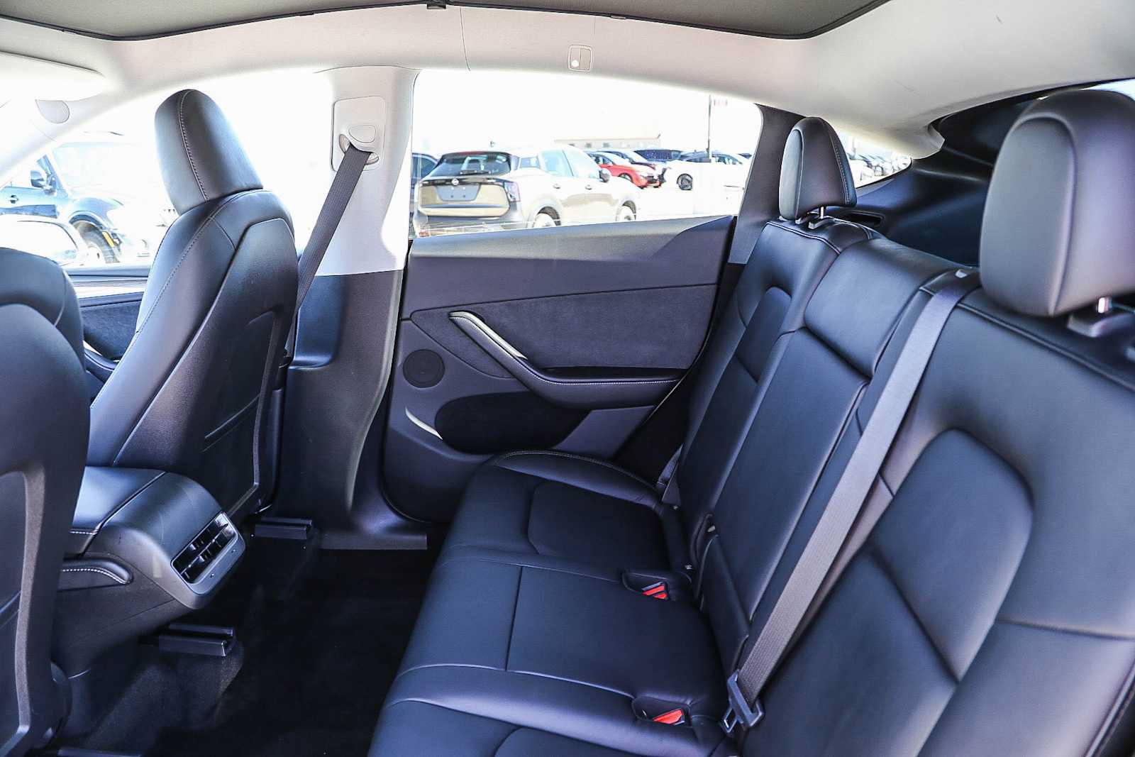 Used 2023 Tesla Model Y Long Range AWD/4WD image 18
