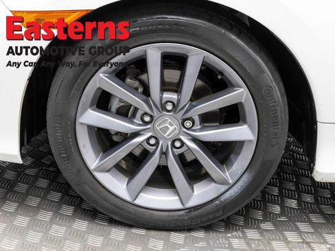 Used 2019 Honda Civic EX image 29