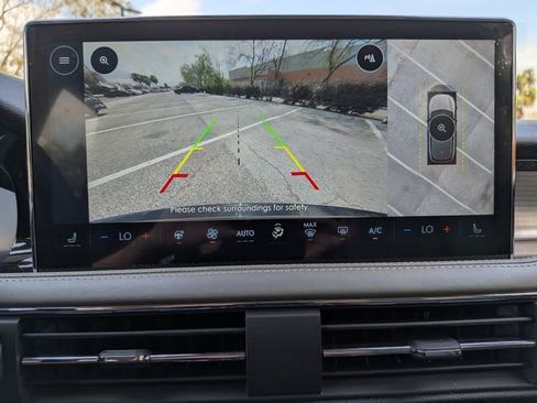 Used 2025 Lincoln Corsair Premiere w/ Equipment Group 101A image 22