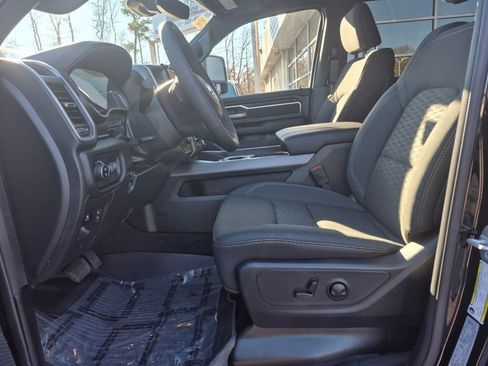 Used 2025 RAM 1500 Big Horn image 2