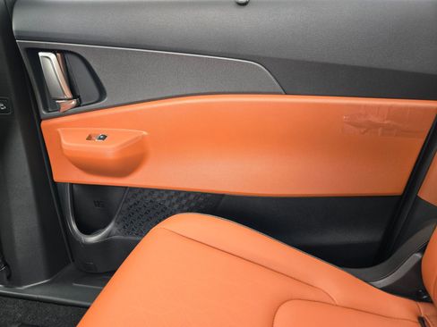 New 2026 Kia Carnival SX image 24