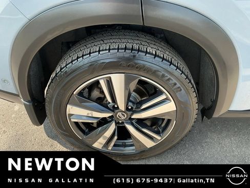 Used 2021 Nissan Rogue Platinum FWD image 45